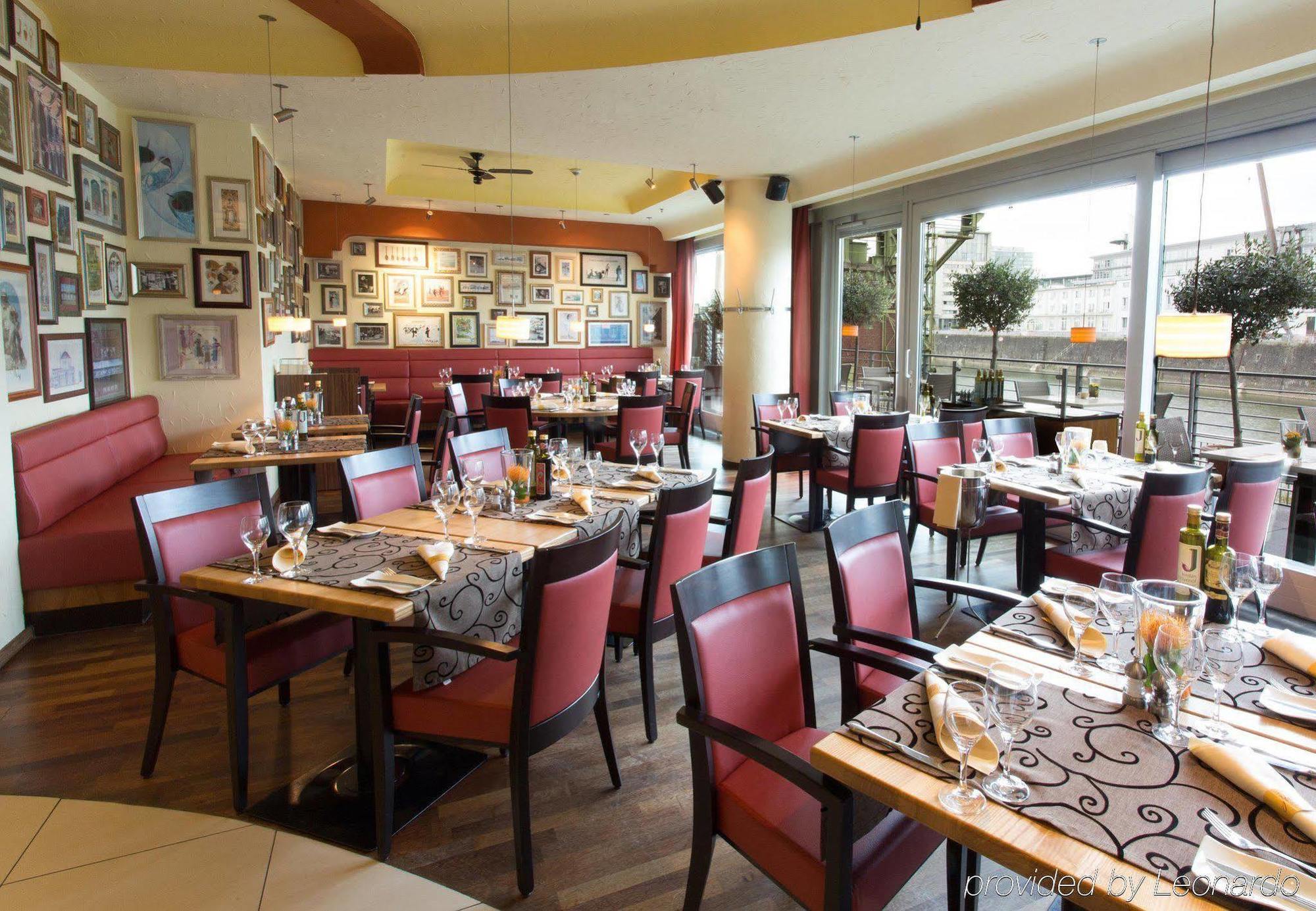 מלון Courtyard By Marriott Duesseldorf Hafen מראה חיצוני תמונה