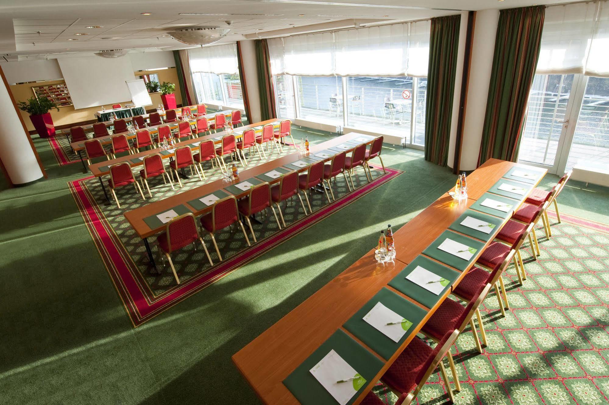 מלון Courtyard By Marriott Duesseldorf Hafen מראה חיצוני תמונה