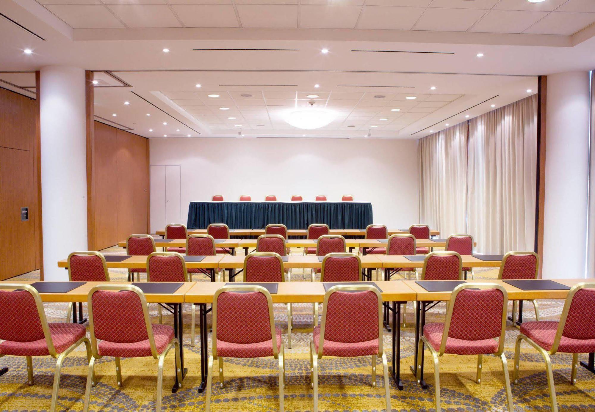 מלון Courtyard By Marriott Duesseldorf Hafen מראה חיצוני תמונה